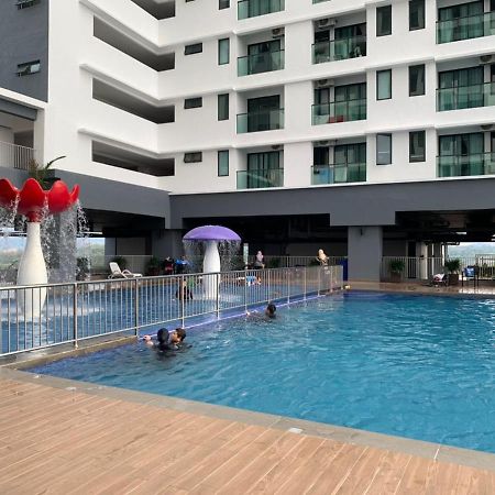 Mishal'S Homestay-Vista Bangi Studio Service Apartment Kajang Eksteriør billede