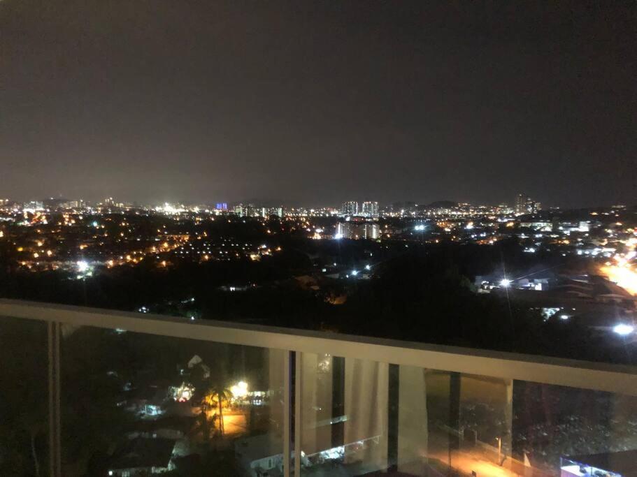 Mishal'S Homestay-Vista Bangi Studio Service Apartment Kajang Eksteriør billede