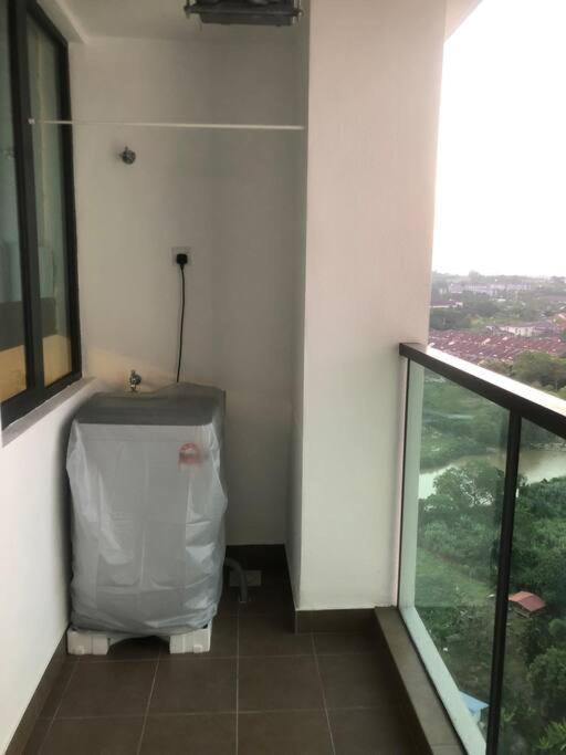 Mishal'S Homestay-Vista Bangi Studio Service Apartment Kajang Eksteriør billede