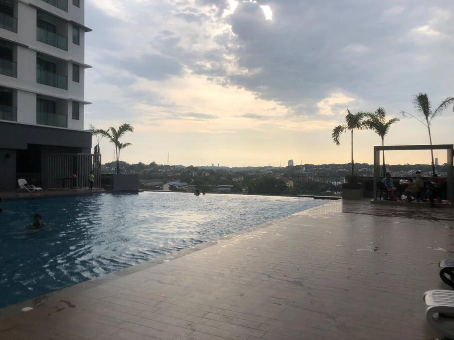 Mishal'S Homestay-Vista Bangi Studio Service Apartment Kajang Eksteriør billede