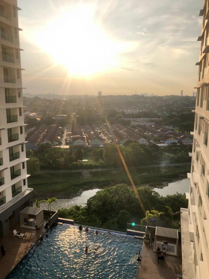 Mishal'S Homestay-Vista Bangi Studio Service Apartment Kajang Eksteriør billede