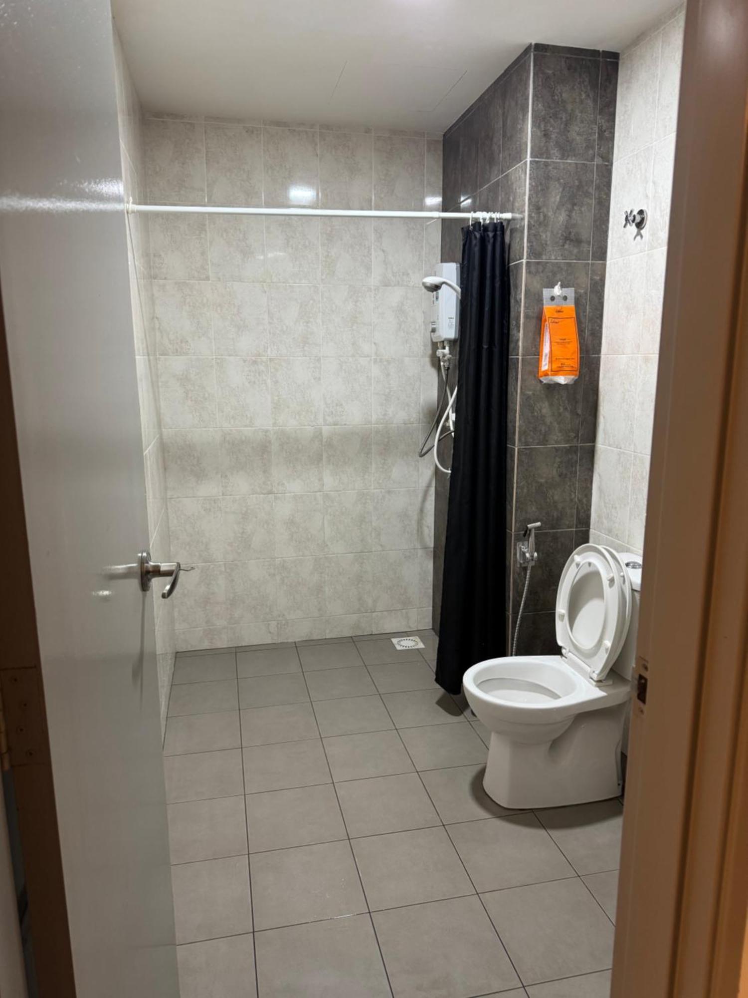 Mishal'S Homestay-Vista Bangi Studio Service Apartment Kajang Eksteriør billede